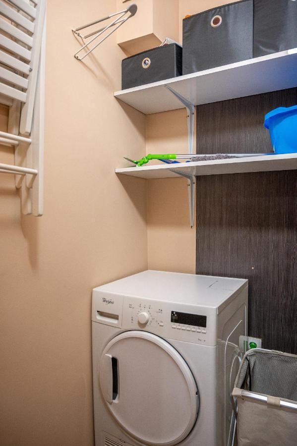 Elegant Spotless Apartment In Sofia Center Extérieur photo