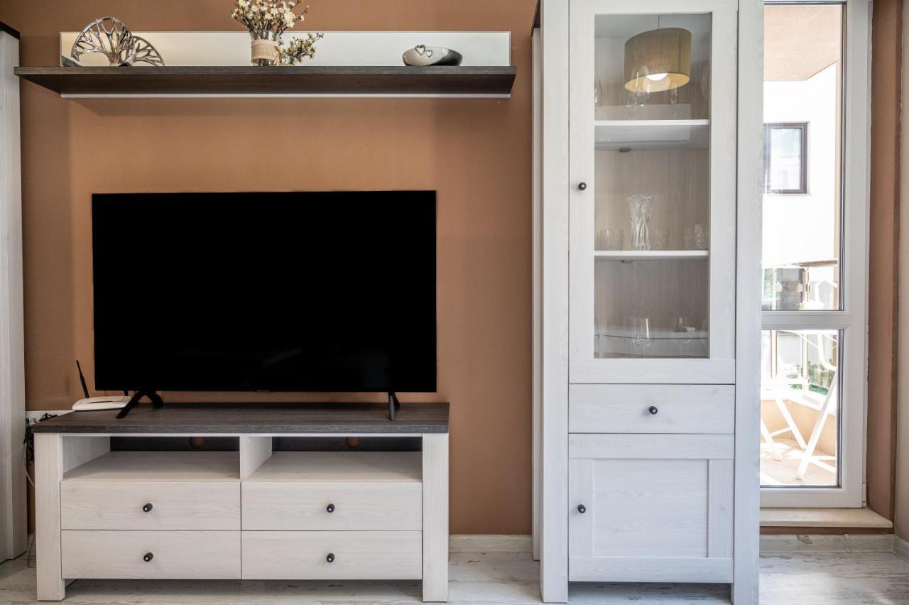 Elegant Spotless Apartment In Sofia Center Extérieur photo